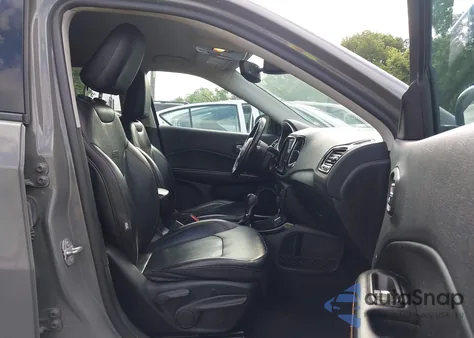 2019 Jeep Compass Limited Fwd z USA, uszkodzony, nr VIN 3C4NJCCB5KT793528